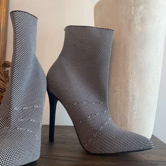 Black and White Pointed Sock Boot - Picture 2 of 2